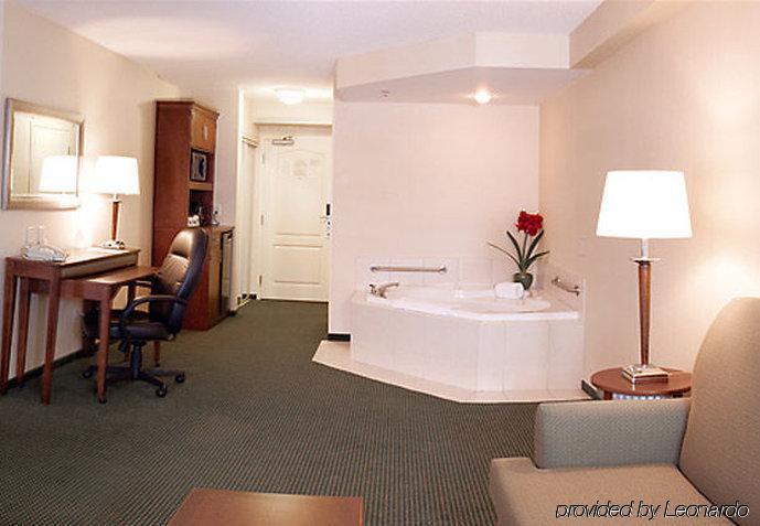 Fairfield Inn & Suites By Marriott Toronto Mississauga Dış mekan fotoğraf