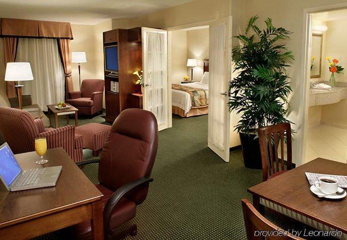 Fairfield Inn & Suites By Marriott Toronto Mississauga Dış mekan fotoğraf